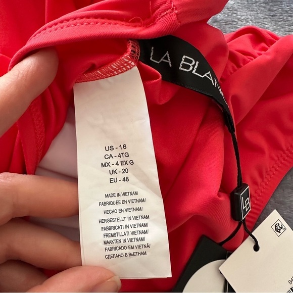 NWT La Blanca Island Goddess High Neck Keyhole One Piece Guava Size 16 - Picture 12 of 16